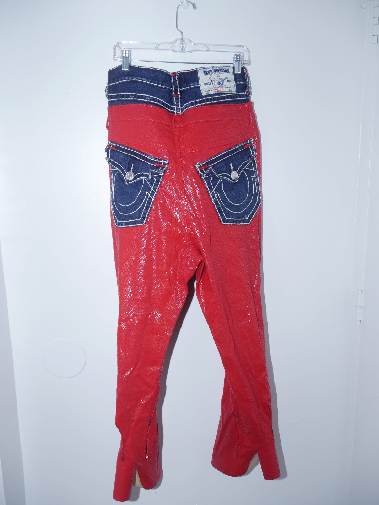 True Religion Custom Baggy Jeans (Shoe Womens 9)